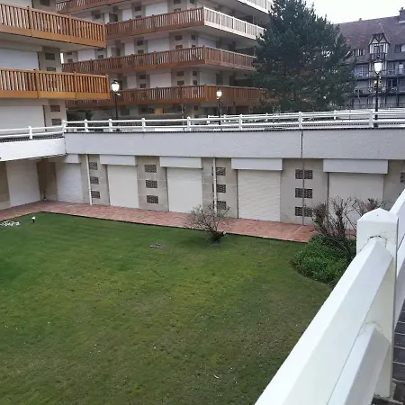 Haute Gamme La Seigneurie A Face Mer Et Planches * Deauville