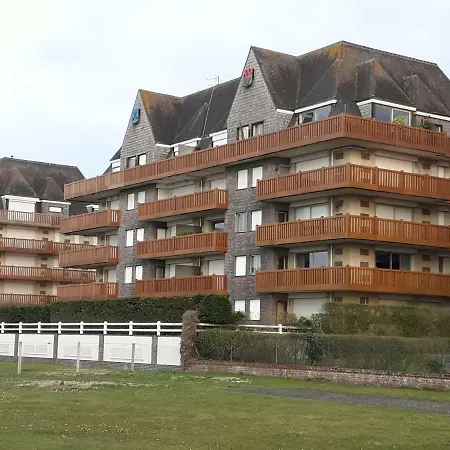 Apartment Haute Gamme La Seigneurie A Face Mer Et Planches